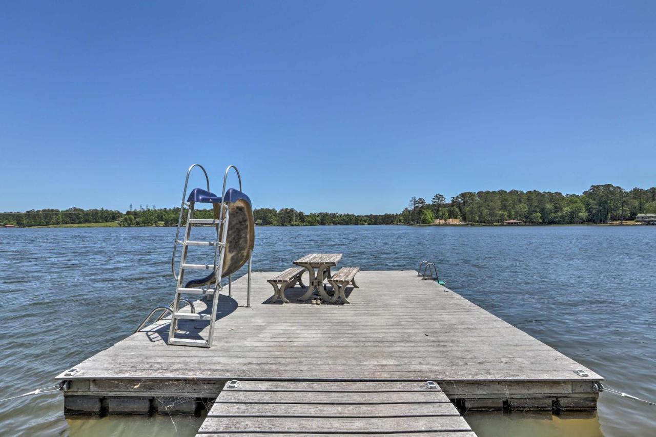 House With Dock And Slide Situated On Lake Sinclair! Sparta Екстериор снимка