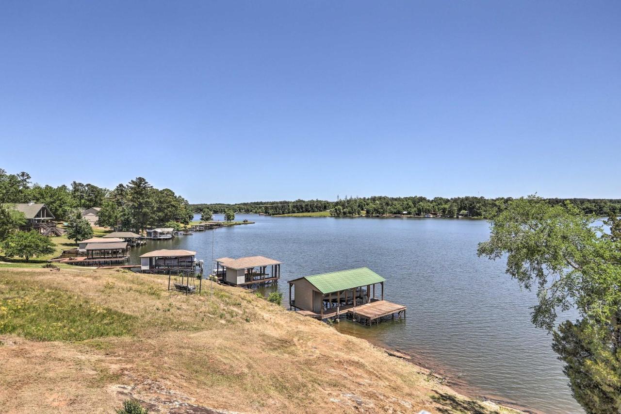 House With Dock And Slide Situated On Lake Sinclair! Sparta Екстериор снимка